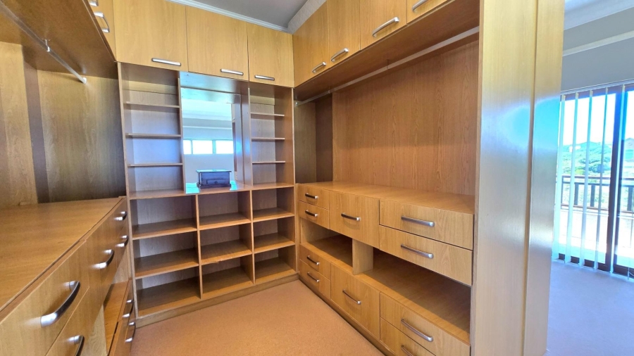 4 Bedroom Property for Sale in Kleinbaai Western Cape